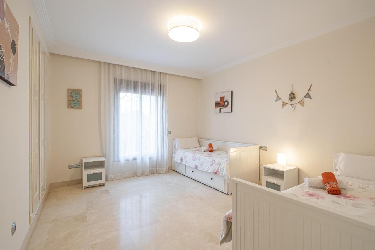 Magnifico Apartamento De 3 Dormitorios En Riviera Andaluza Эстепона Экстерьер фото