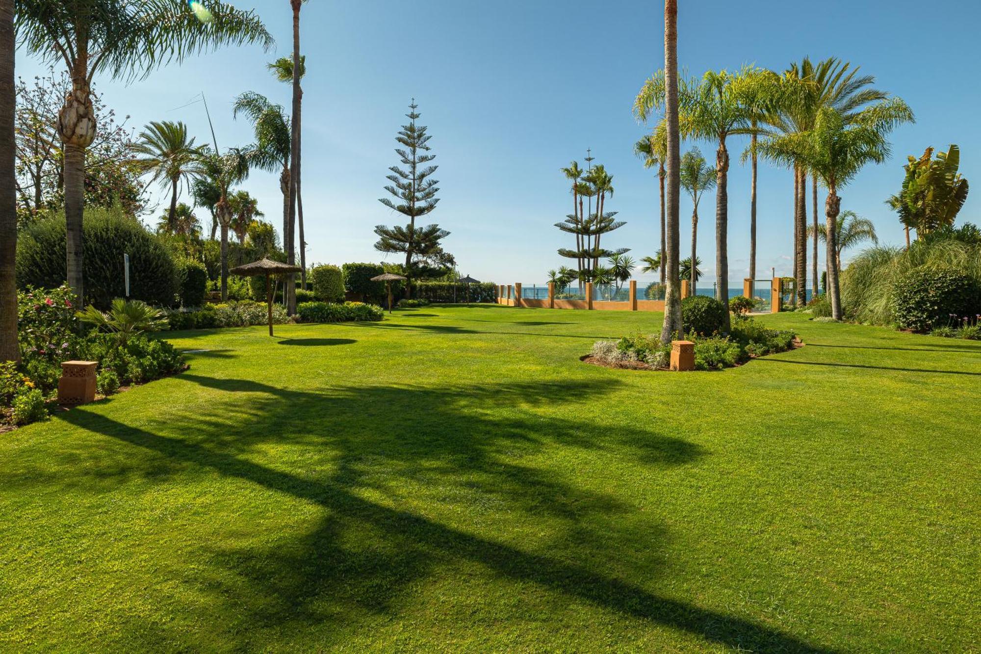 Magnifico Apartamento De 3 Dormitorios En Riviera Andaluza Эстепона Экстерьер фото